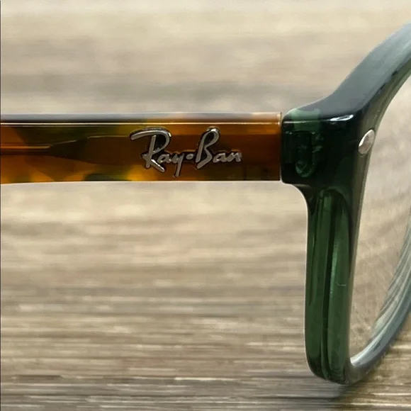 🕶 Ray-Ban RX5228 Green Optical Frames with Tortoise Temples53–17–140